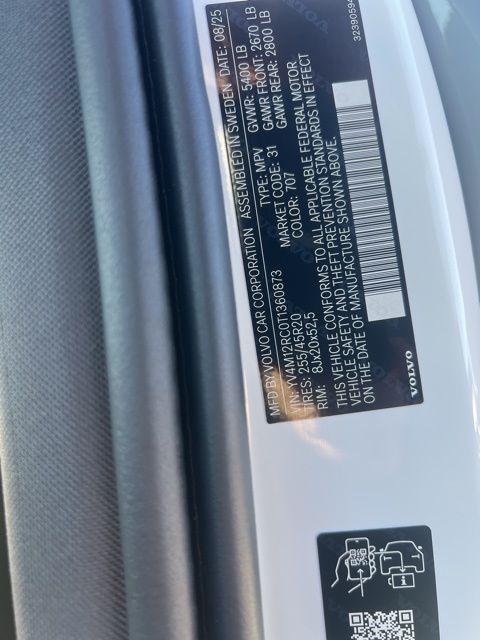 2026 Volvo XC60 B5 Plus