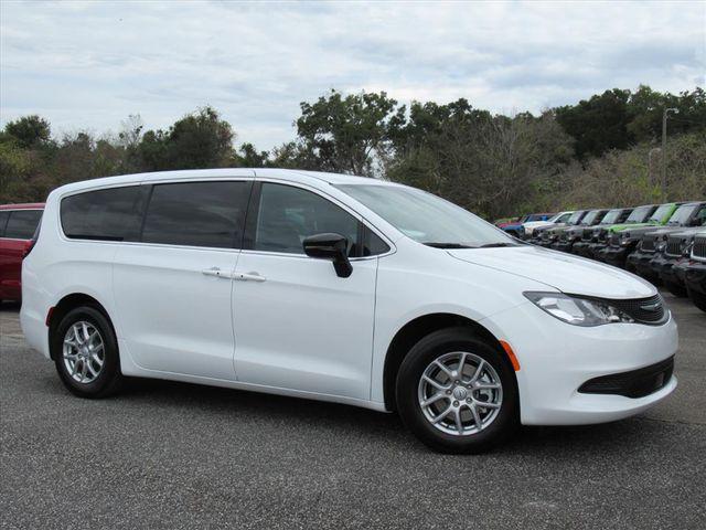 2026 Chrysler Voyager VOYAGER LX