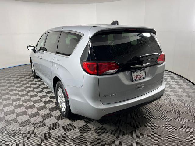 2026 Chrysler Voyager VOYAGER LX