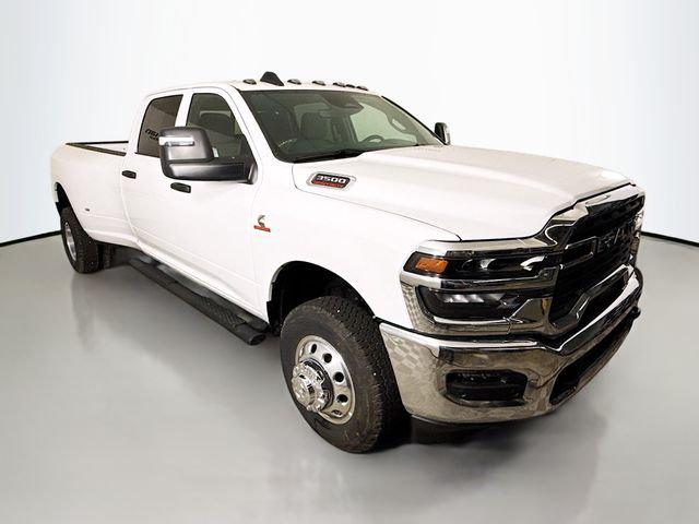 2026 RAM Ram 3500 RAM 3500 TRADESMAN CREW CAB 4X4 8 BOX 2026 RAM Ram 3500 RAM 3500 TRADESMAN CREW CAB 4X4 8 BOX