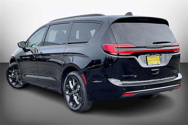 2026 Chrysler Pacifica PACIFICA LIMITED AWD