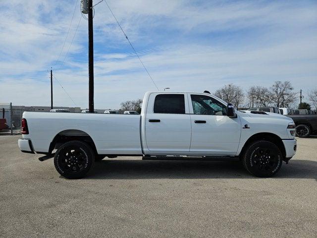 2026 RAM Ram 2500 RAM 2500 BLACK EXPRESS CREW CAB 4X4 8 BOX