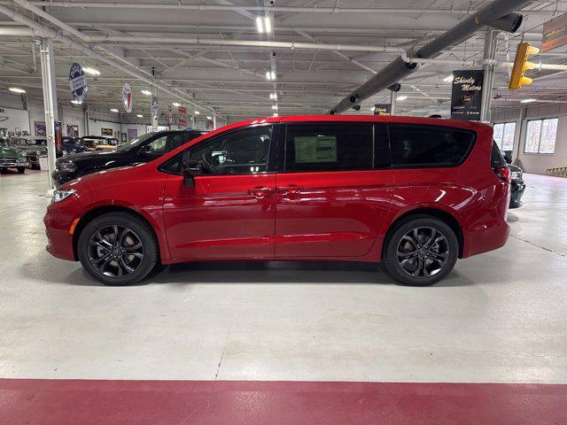 2026 Chrysler Pacifica PACIFICA SELECT AWD