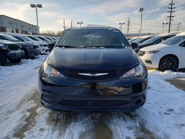 2026 Chrysler Voyager VOYAGER LX