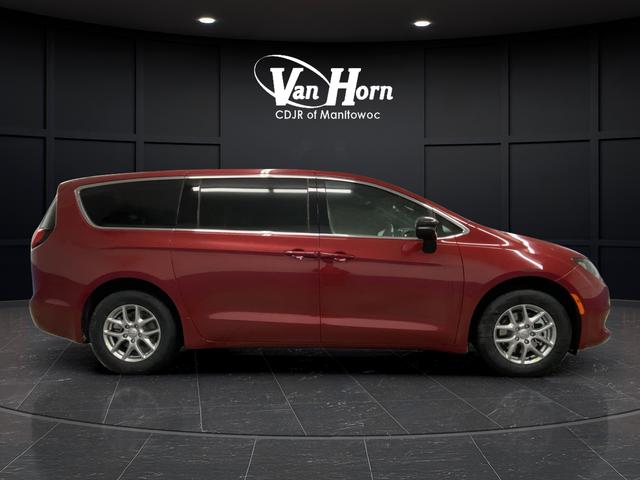 2026 Chrysler Voyager VOYAGER LX