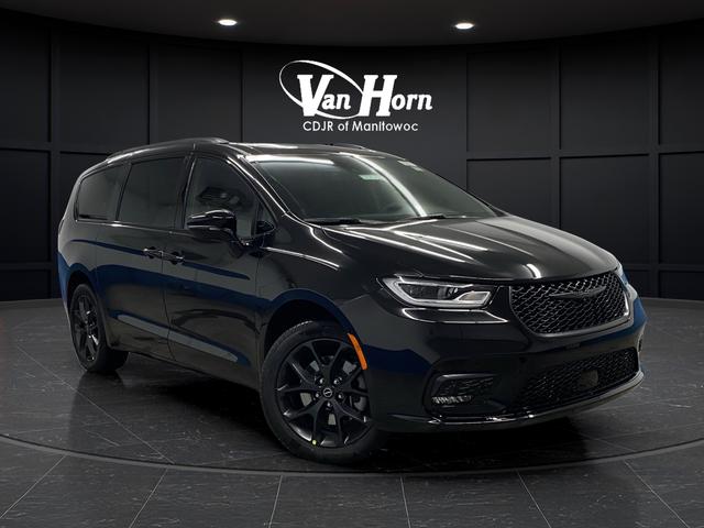 2026 Chrysler Pacifica PACIFICA LIMITED AWD