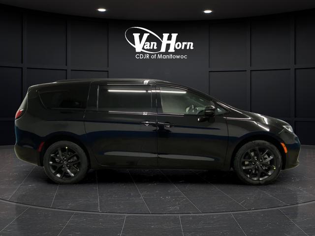 2026 Chrysler Pacifica PACIFICA LIMITED AWD