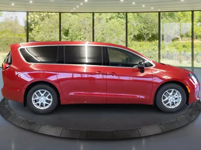 2026 Chrysler Voyager VOYAGER LX