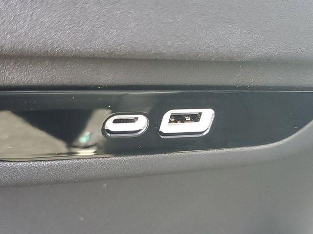 2026 Chrysler Pacifica Limited AWD