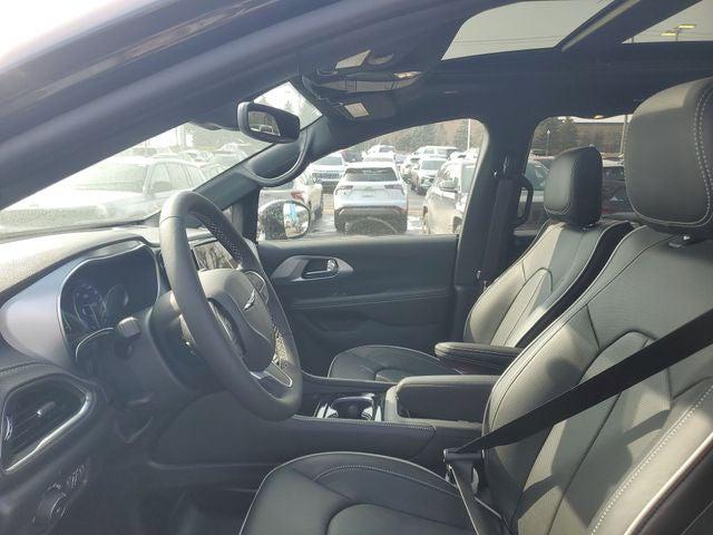 2026 Chrysler Pacifica Limited AWD