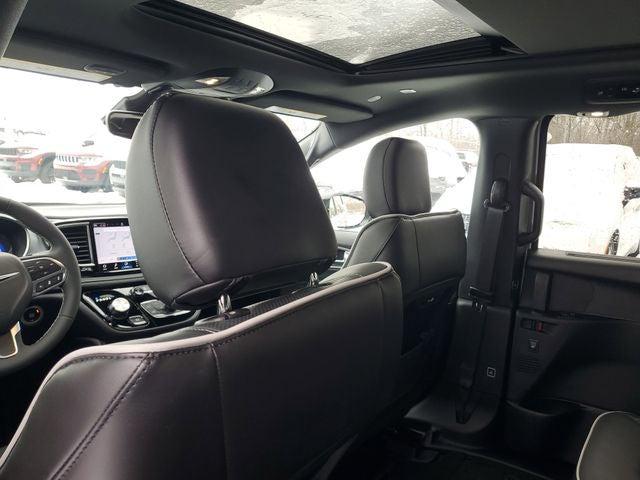 2026 Chrysler Pacifica Limited AWD