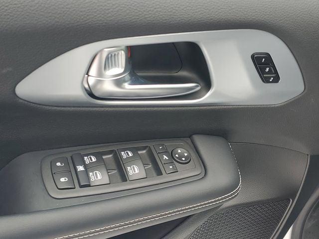 2026 Chrysler Pacifica Limited AWD