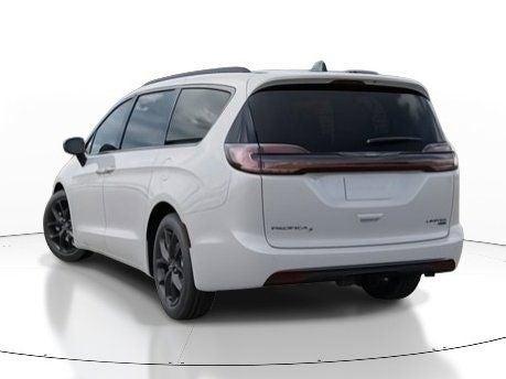 2026 Chrysler Pacifica PACIFICA LIMITED AWD
