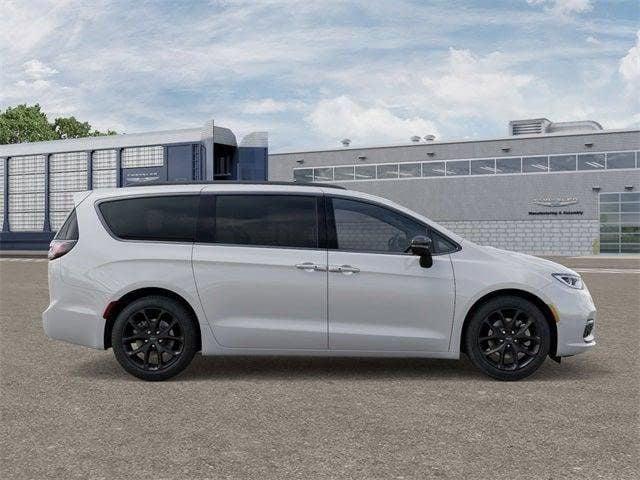 2026 Chrysler Pacifica Limited AWD