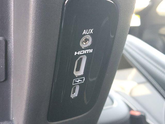 2026 Chrysler Pacifica Limited AWD