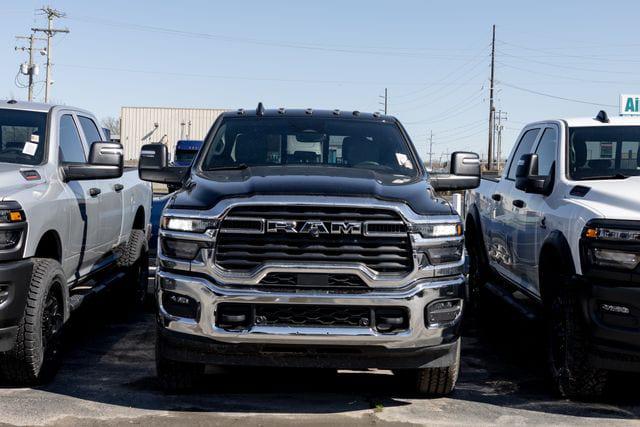 2026 RAM Ram 2500 RAM 2500 TRADESMAN CREW CAB 4X4 64 BOX