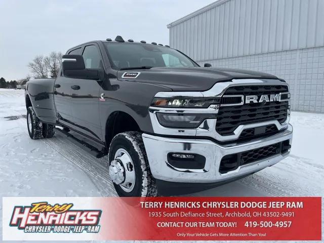 2026 RAM Ram 3500 RAM 3500 TRADESMAN CREW CAB 4X4 8 BOX