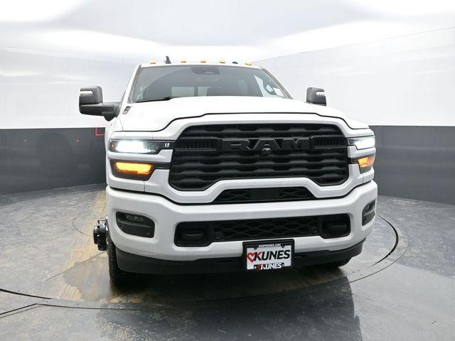2026 RAM Ram 3500 RAM 3500 BIG HORN CREW CAB 4X4 8 BOX