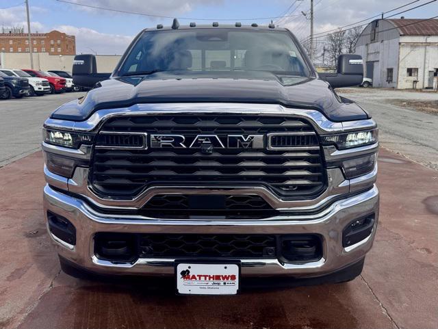 2026 RAM Ram 3500 RAM 3500 TRADESMAN CREW CAB 4X4 8 BOX