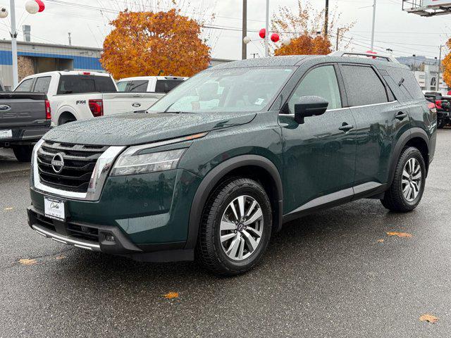 2023 Nissan Pathfinder SL 4WD