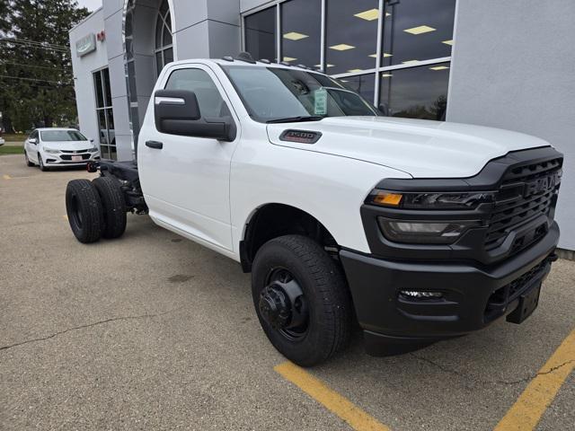 2025 RAM 3500 Chassis Tradesman/Big Horn