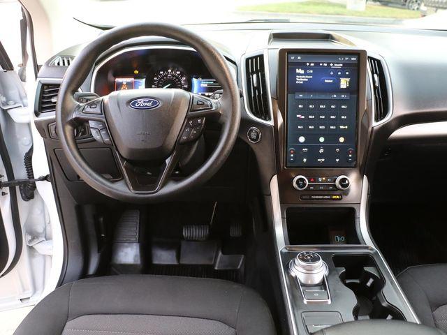 2021 Ford Edge SE
