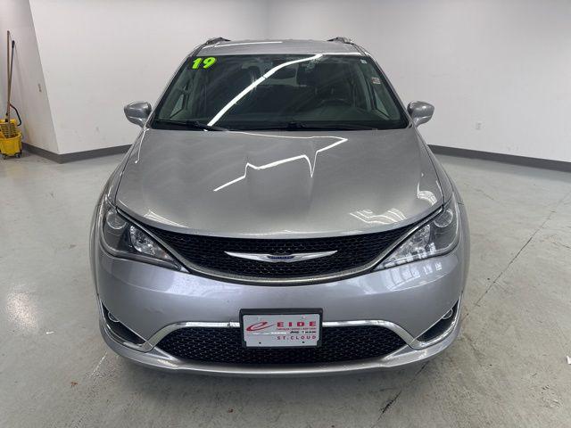 2019 Chrysler Pacifica Touring L 2019 Chrysler Pacifica Touring L