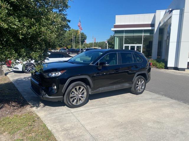 2020 Toyota RAV4 XLE Premium