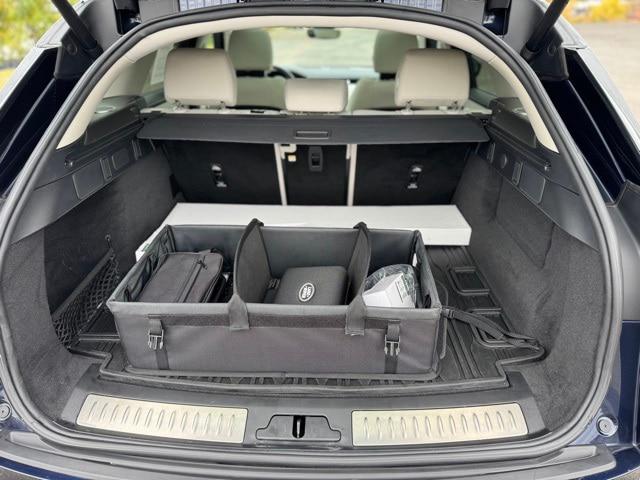 2023 Land Rover Range Rover Velar P250 R-Dynamic S