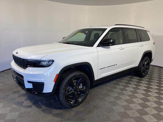 2025 Jeep Grand Cherokee GRAND CHEROKEE L ALTITUDE X 4X4