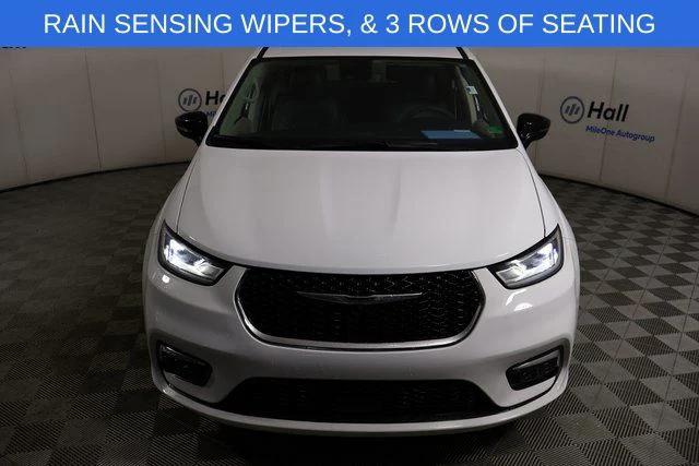 2024 Chrysler Pacifica Touring L 2024 Chrysler Pacifica Touring L