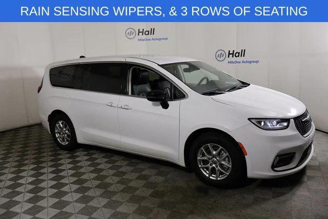 2024 Chrysler Pacifica Touring L 2024 Chrysler Pacifica Touring L