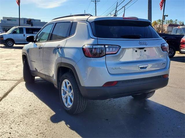 2024 Jeep Compass Latitude 4x4 2024 Jeep Compass Latitude 4x4