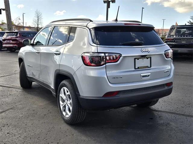 2024 Jeep Compass Latitude 4x4 2024 Jeep Compass Latitude 4x4