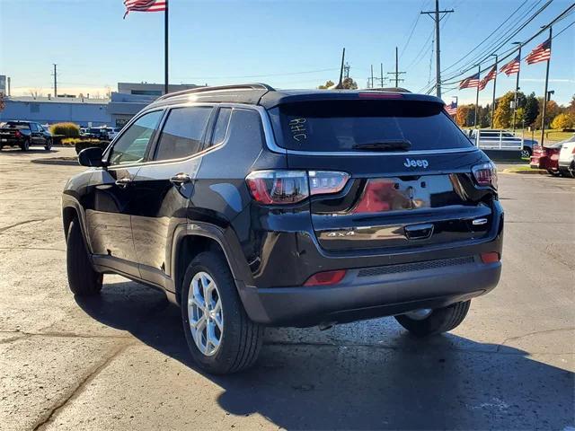 2024 Jeep Compass Latitude 4x4 2024 Jeep Compass Latitude 4x4