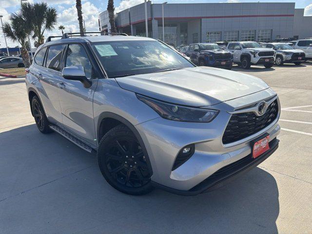 2022 Toyota Highlander LE 2022 Toyota Highlander LE