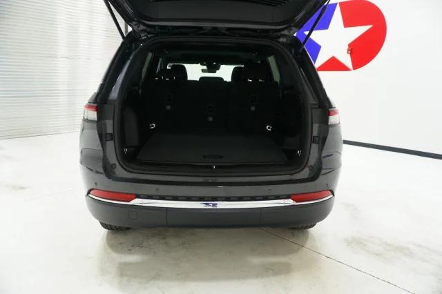 2025 Jeep Grand Cherokee Laredo X 4x2