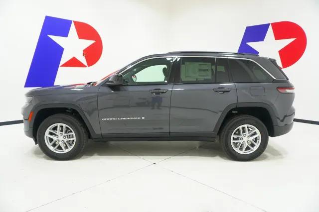 2025 Jeep Grand Cherokee Laredo X 4x2