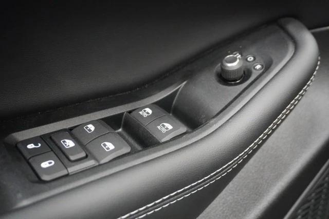 2025 Jeep Grand Cherokee Laredo X 4x2