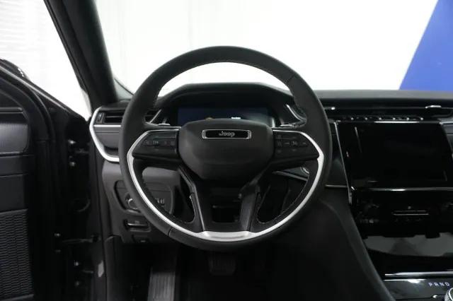 2025 Jeep Grand Cherokee Laredo X 4x2