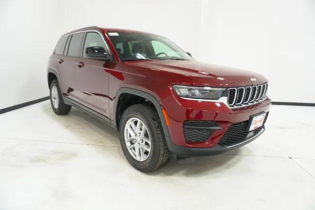 2025 Jeep Grand Cherokee GRAND CHEROKEE LAREDO X 4X2