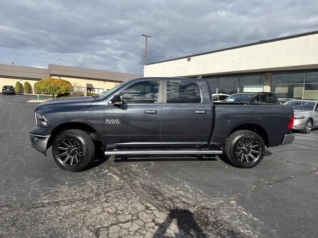 2017 RAM 1500 Big Horn Crew Cab 4x4 57 Box 2017 RAM 1500 Big Horn Crew Cab 4x4 57 Box