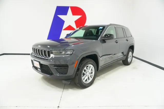 2025 Jeep Grand Cherokee GRAND CHEROKEE LAREDO X 4X2