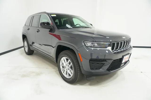 2025 Jeep Grand Cherokee GRAND CHEROKEE LAREDO X 4X2