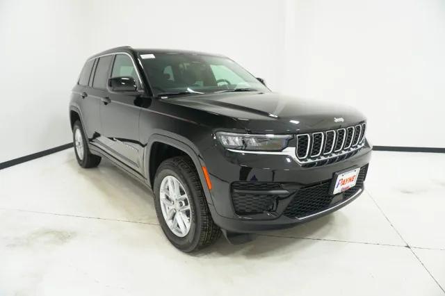 2025 Jeep Grand Cherokee GRAND CHEROKEE LAREDO X 4X2