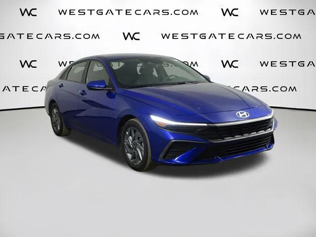 2024 Hyundai Elantra SEL 2024 Hyundai Elantra SEL