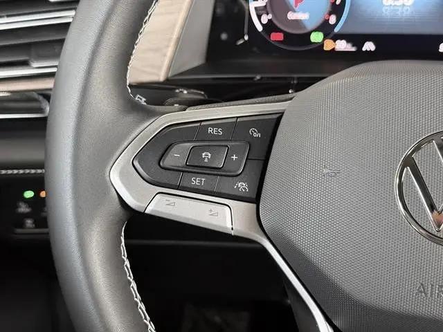 2026 Volkswagen Atlas SE with Technology
