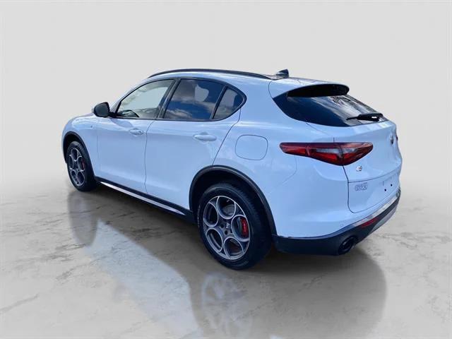 2022 Alfa Romeo Stelvio Ti AWD