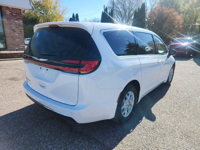 2025 Chrysler Pacifica Select 2025 Chrysler Pacifica Select
