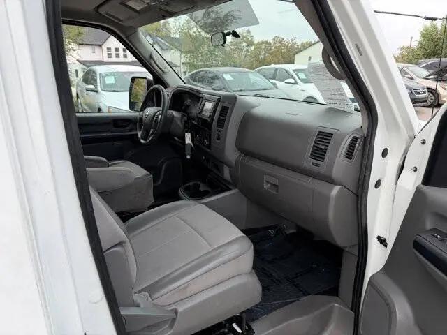 2016 Nissan 1500 SV V6